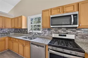 967 Garden Woods Ct, Loganville, GA 30052 - Photo 12