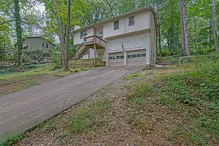 131 Little Brook Dr, Woodstock, GA 30188 - Photo 2