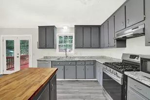 131 Little Brook Dr, Woodstock, GA 30188 - Photo 12