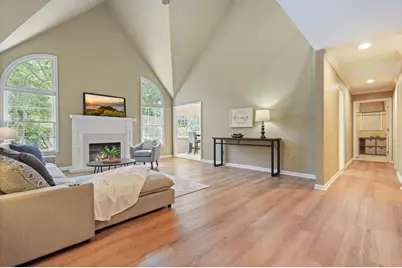 2564 Chestea Drive NE, Marietta, GA 30066 - Photo 12