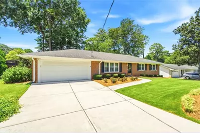 734 Huntington Place, Marietta, GA 30067 - Photo 2