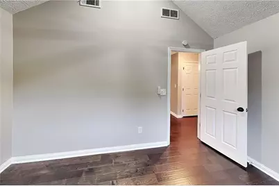 985 Crystal Water Drive, Lawrenceville, GA 30045 - Photo 10