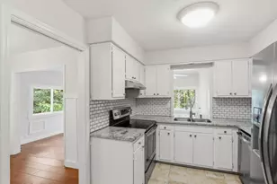 53 Chaumont Square NW, Atlanta, GA 30327 - Photo 18