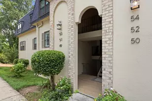 53 Chaumont Square NW, Atlanta, GA 30327 - Photo 2