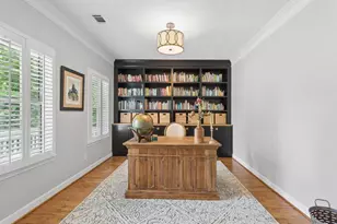 1875 La Dawn Ln NW, Atlanta, GA 30318 - Photo 2