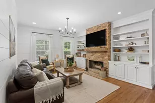 1875 La Dawn Ln NW, Atlanta, GA 30318 - Photo 4