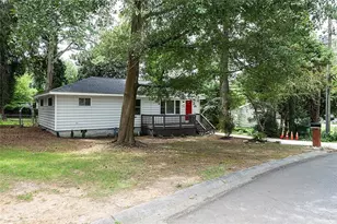 808 Meadow Pl, Marietta, GA 30062 - Photo 2