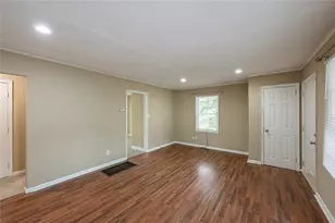 808 Meadow Pl, Marietta, GA 30062 - Photo 6