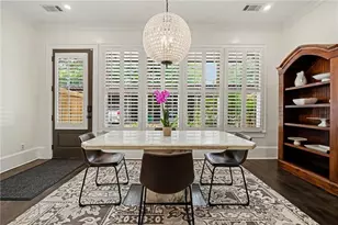 729 Hammond Dr, Woodstock, GA 30188 - Photo 10