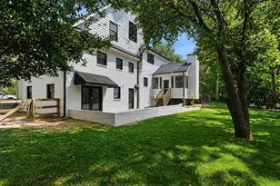 1350 Battleview Dr NW, Atlanta, GA 30327 - Photo 24