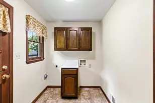 2405 Post Oak Tritt Rd, Marietta, GA 30062 - Photo 26