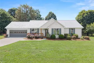 5820 Steve Black Rd, Clermont, GA 30527 - Photo 1