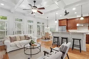 12 Candler Grove Dr, Decatur, GA 30030 - Photo 10