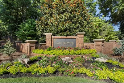 405 Island Cove Drive, Newnan, GA 30263 - Photo 2