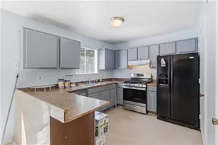 5556 Weatherford Rd, Norcross, GA 30093 - Photo 10
