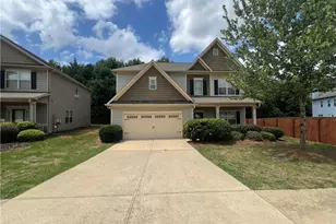 1086 Blind Brook Cir, Hoschton, GA 30548 - Photo 2