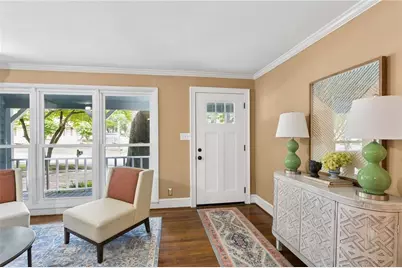528 Powder Springs Street SE, Smyrna, GA 30082 - Photo 4