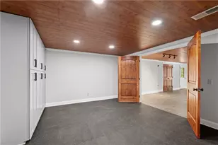 9335 Huntcliff Trce, Sandy Springs, GA 30350 - Photo 48