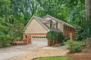 9335 Huntcliff Trce, Sandy Springs, GA 30350 - Photo 64