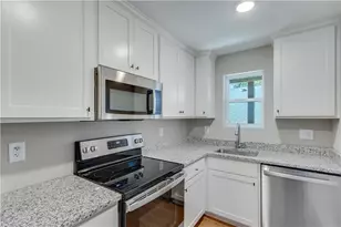 710 Jesse Jewell Parkways SE, Gainesville, GA 30501 - Photo 8