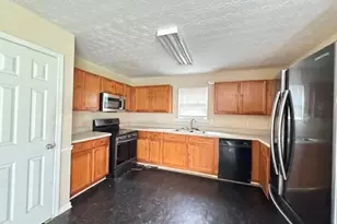 3159 Meadow Point Dr, Snellville, GA 30039 - Photo 6