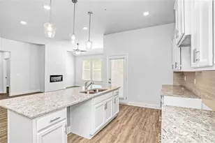 106 Cooper Dr, Mansfield, GA 30055 - Photo 8