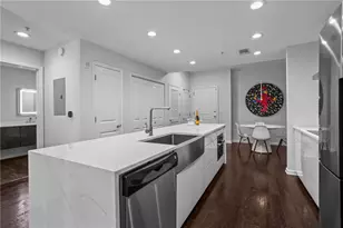 3040 Peachtree Rd NW, Atlanta, GA 30305 - Photo 6