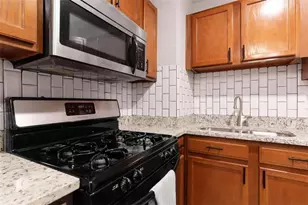 1609 Bridgeport Dr NW, Atlanta, GA 30318 - Photo 18