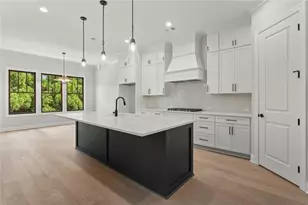 61 Bourbon St, Senoia, GA 30276 - Photo 18