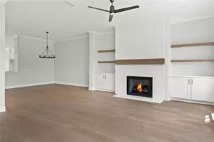 61 Bourbon St, Senoia, GA 30276 - Photo 16