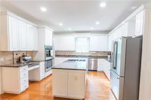 4655 Hamptons Dr, Alpharetta, GA 30004 - Photo 14