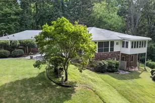 5274 Powers Ferry Rd NW, Atlanta, GA 30327 - Photo 4