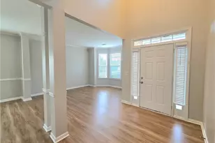621 Roxtree Ct, Buford, GA 30518 - Photo 2