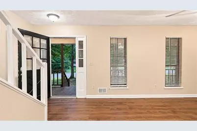 8272 Blackfoot Trail, Jonesboro, GA 30236 - Photo 6