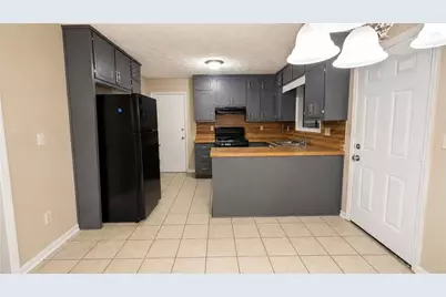 8272 Blackfoot Trail, Jonesboro, GA 30236 - Photo 12