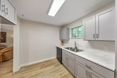1111 Clairemont Avenue #N3, Decatur, GA 30030 - Photo 10