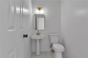 9757 Washington Cir, Jonesboro, GA 30238 - Photo 8