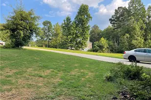 180 Smokey Ridge Dr, Newnan, GA 30263 - Photo 6