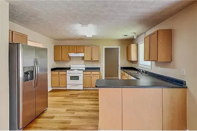 1867 Harmony Trace, Lithonia, GA 30058 - Photo 4