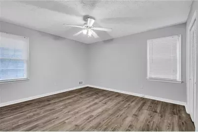 4899 Raven Way NE, Marietta, GA 30066 - Photo 8