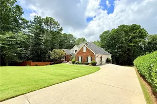 2653 White Rock Dr, Buford, GA 30519 - Photo 2