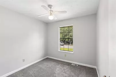 7055 Hania Drive, Fairburn, GA 30213 - Photo 18