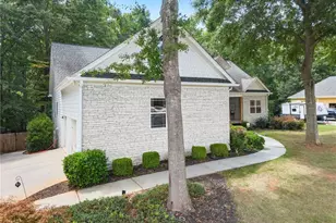860 Lakeview Dr, Commerce, GA 30529 - Photo 6