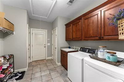 860 Lakeview Drive, Commerce, GA 30529 - Photo 32