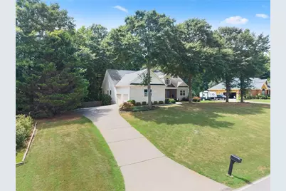 860 Lakeview Drive, Commerce, GA 30529 - Photo 8