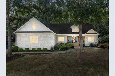 860 Lakeview Drive, Commerce, GA 30529 - Photo 2
