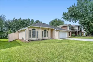 824 Arbor Hill Dr, Stone Mountain, GA 30088 - Photo 2