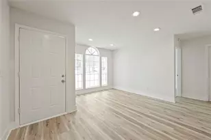 824 Arbor Hill Dr, Stone Mountain, GA 30088 - Photo 4