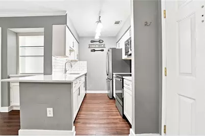 4302 Pine Heights Drive NE, Atlanta, GA 30324 - Photo 18