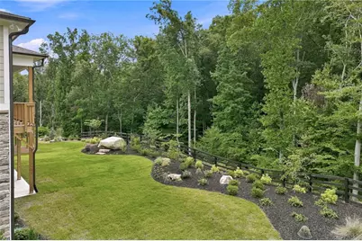 7012 Cottage Grove Drive, Flowery Branch, GA 30542 - Photo 10